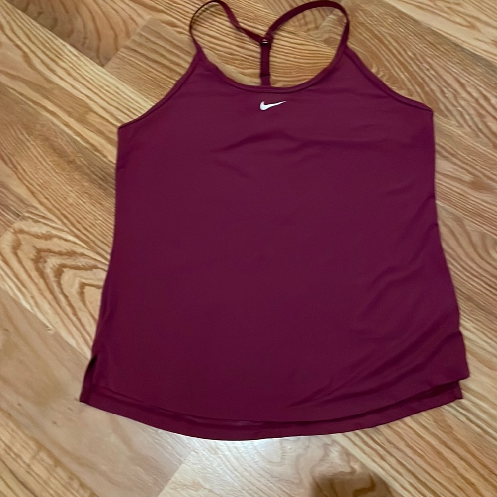 Nike Dri-Fit Top size M